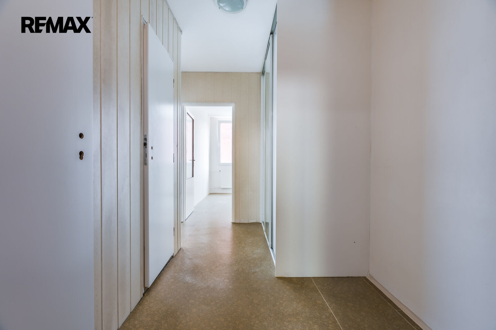 Prodej bytu 2+kk, 39 m2, Beroun