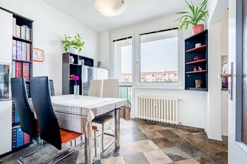 Prodej bytu 4+1 v osobním vlastnictví, 90 m2, Praha 5 - Hlubočepy