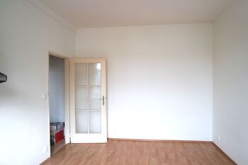 Pronájem bytu 1+kk v osobním vlastnictví, 26 m2, Praha 8 - Libeň