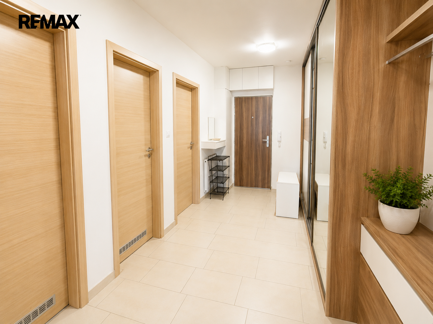 Pronájem bytu 3+1, 101 m2, Praha
