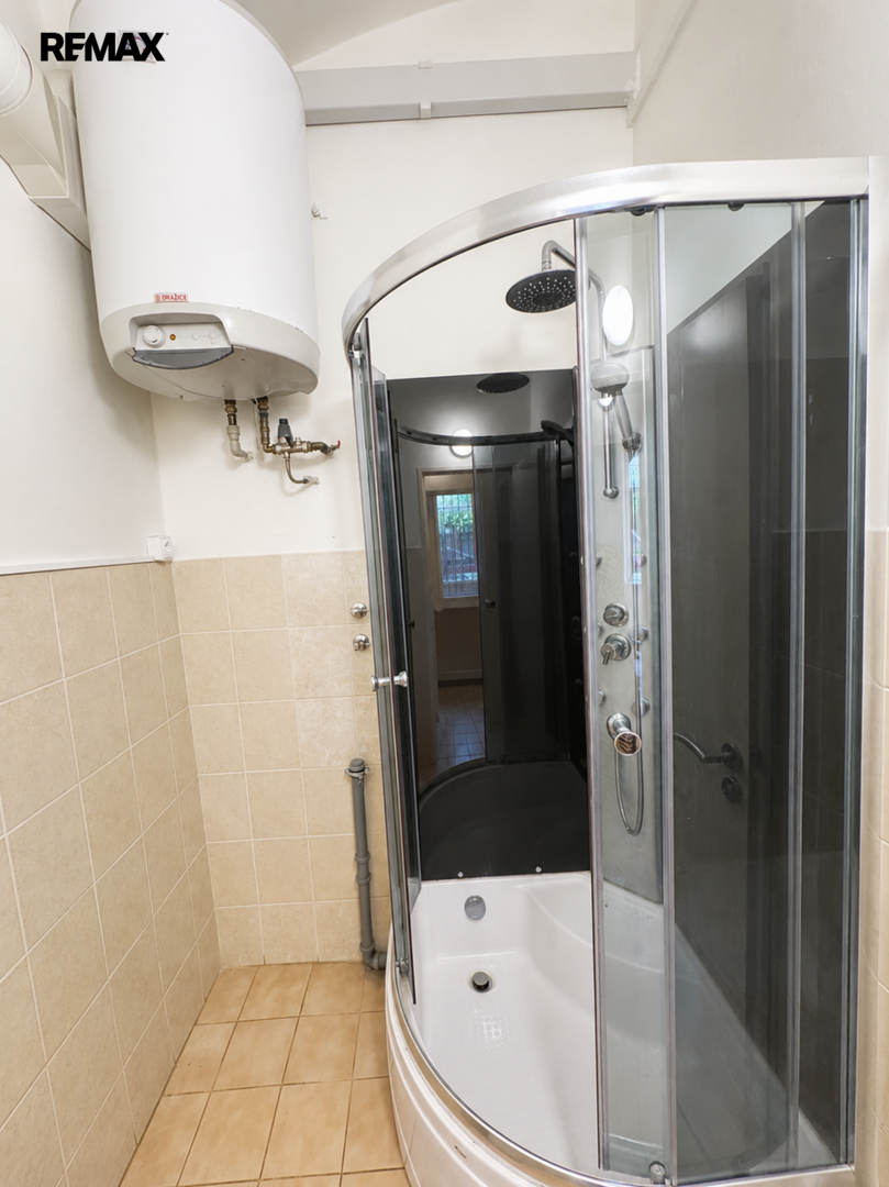 Pronájem komerčního objektu, 62 m2, Praha 1 - Malá Strana