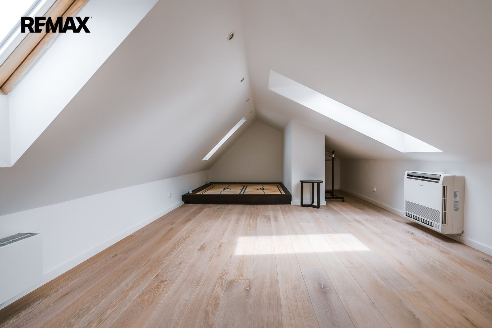 Prodej bytu 3+kk, 144 m2, Praha