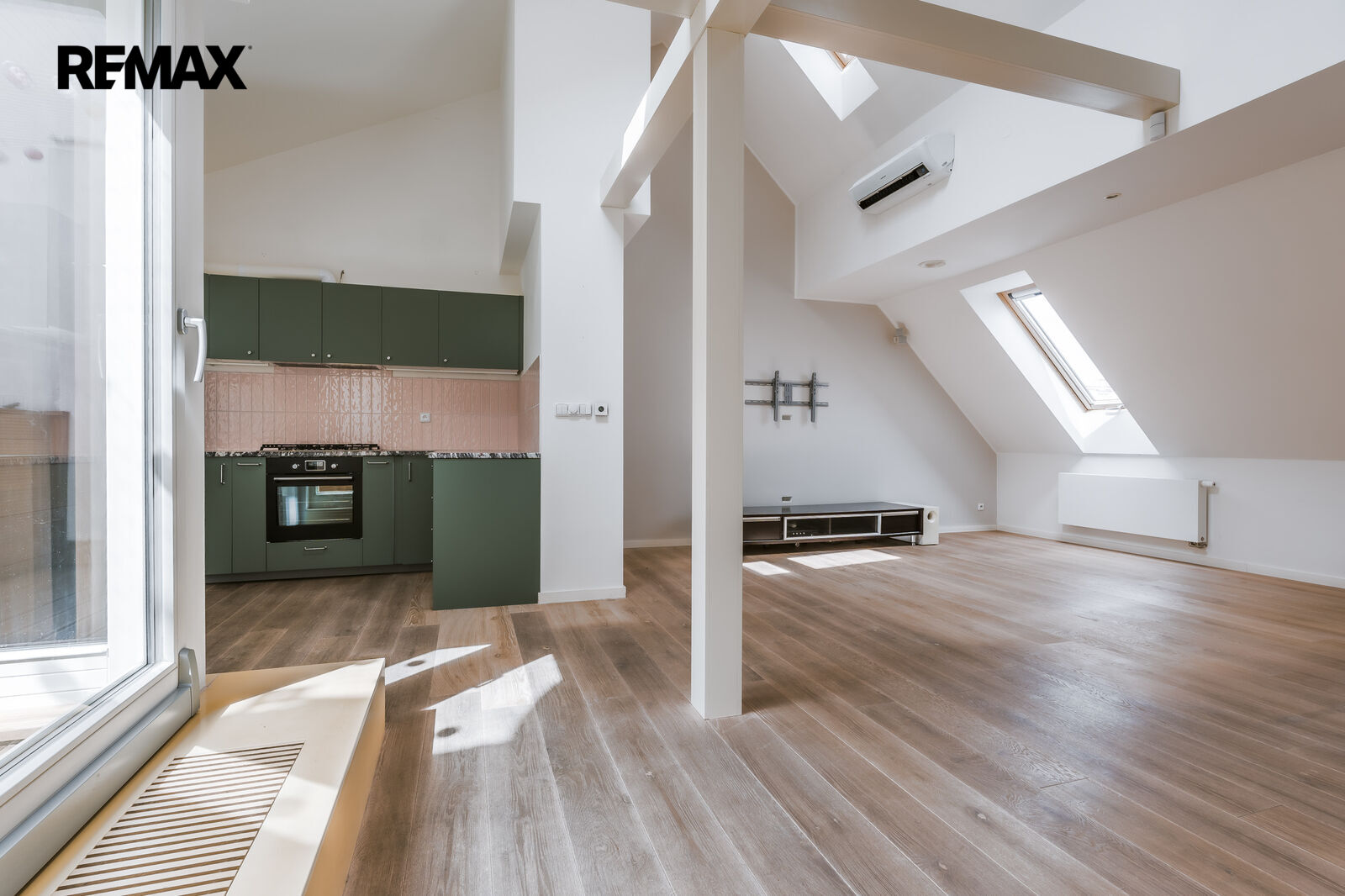 Prodej bytu 3+kk, 144 m2, Praha