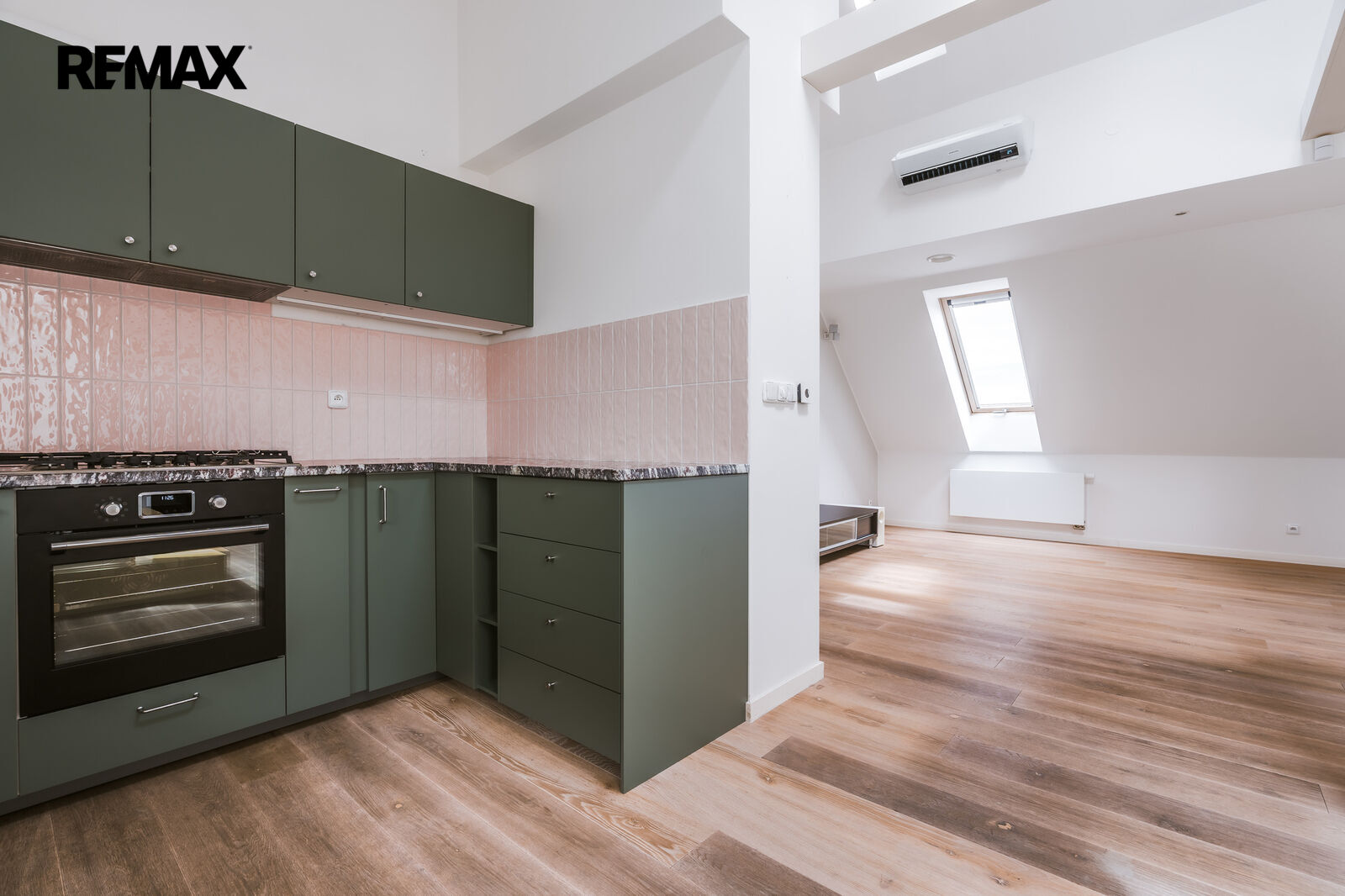 Prodej bytu 3+kk, 144 m2, Praha