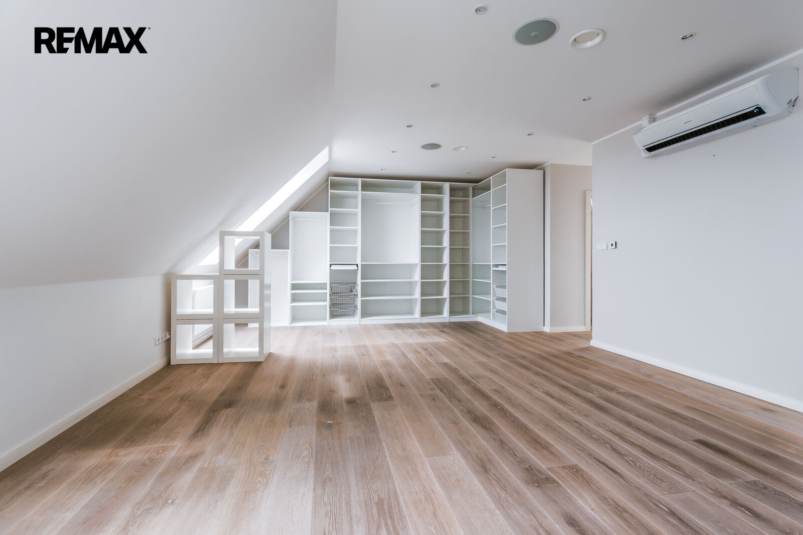 Prodej bytu 3+kk, 144 m2, Praha