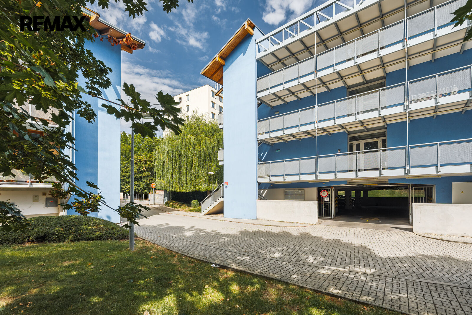 Pronájem bytu 2+kk, 69 m2, Praha
