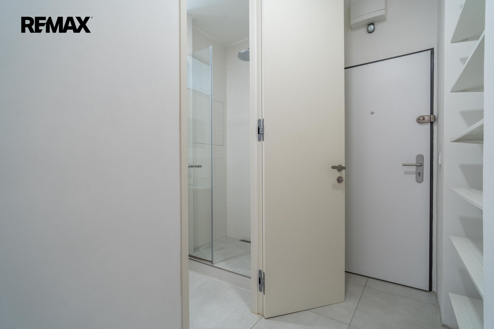 Pronájem bytu 2+kk, 48,2 m2, Praha