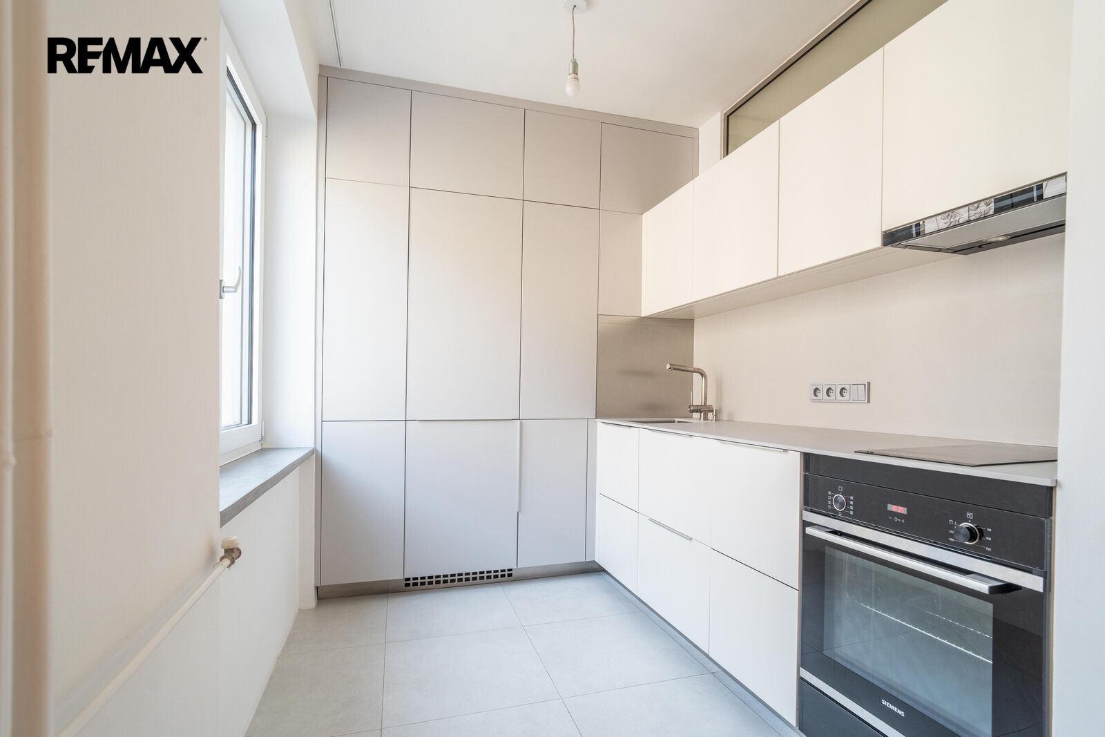 Pronájem bytu 2+kk, 48,2 m2, Praha