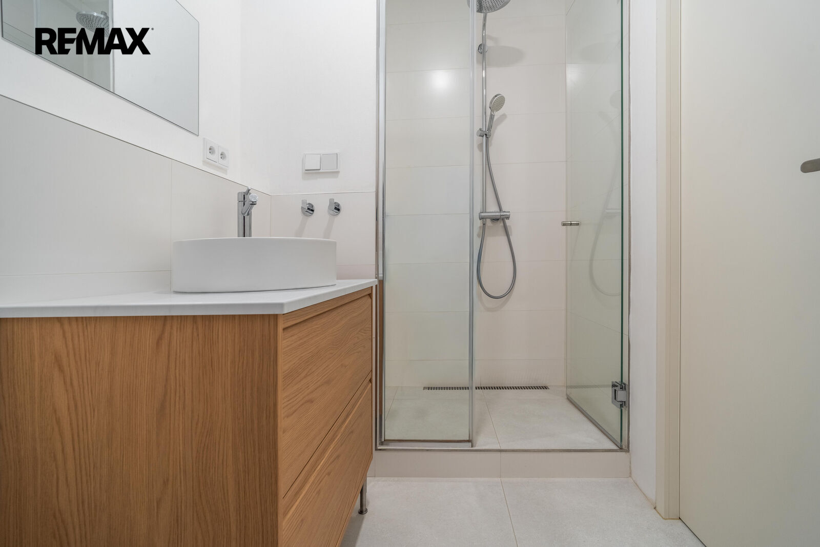 Pronájem bytu 2+kk, 48,2 m2, Praha