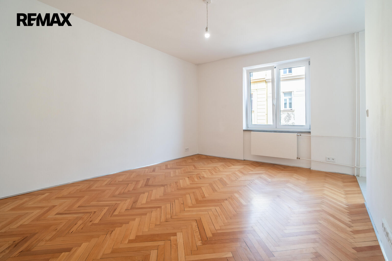 Pronájem bytu 2+kk, 48,2 m2, Praha