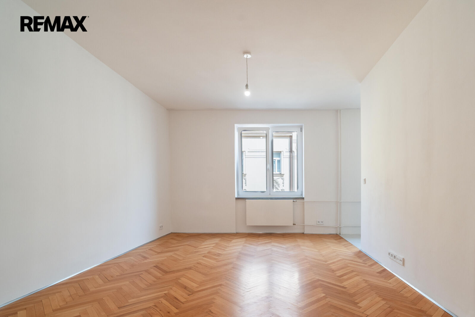 Pronájem bytu 2+kk, 48,2 m2, Praha