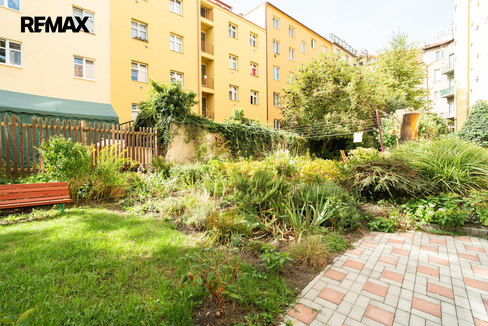 Pronájem bytu 2+kk, 48,2 m2, Praha