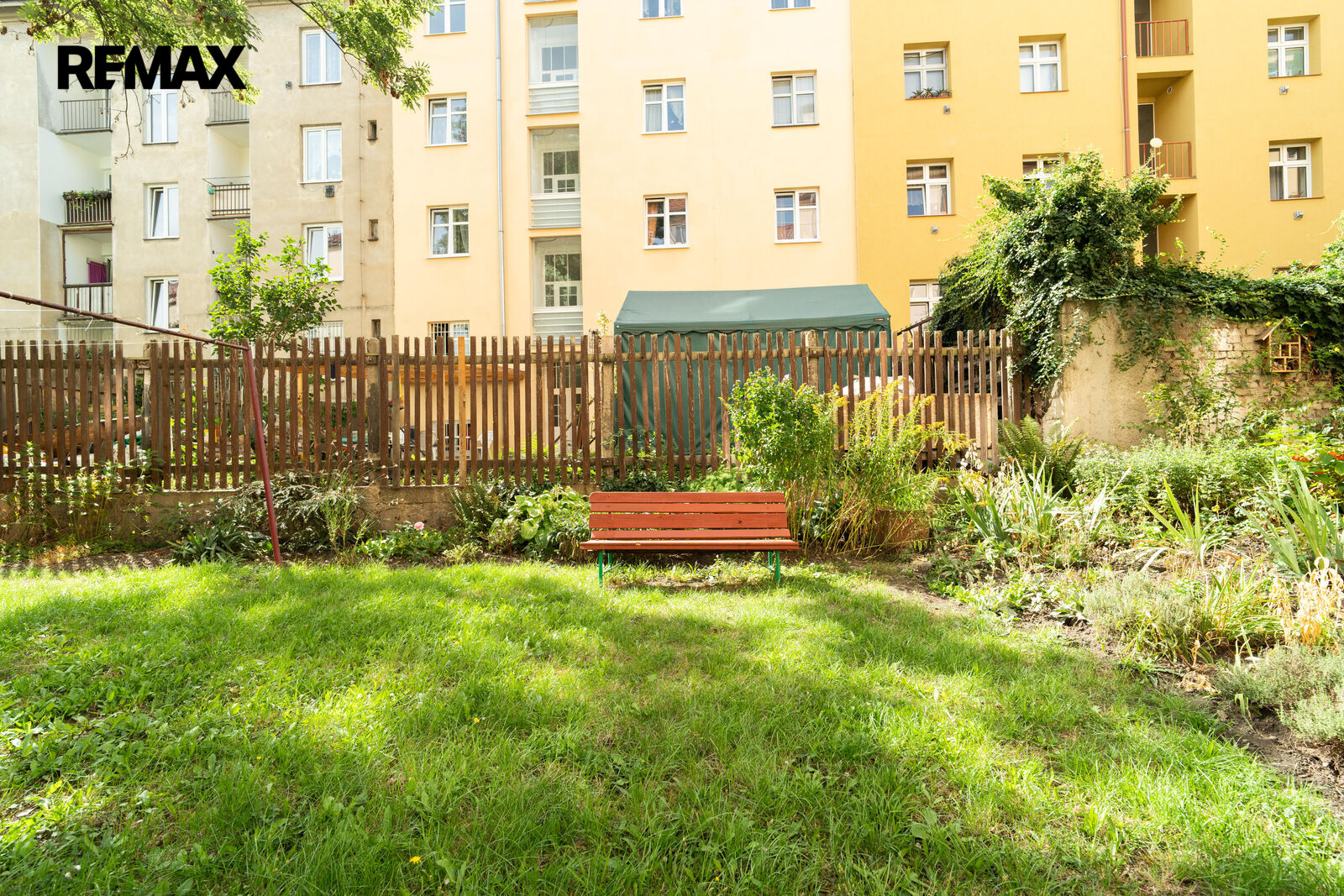Pronájem bytu 2+kk, 48,2 m2, Praha