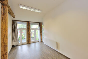 Pronájem komerčního objektu, 46 m2, Kostelec nad Černými lesy
