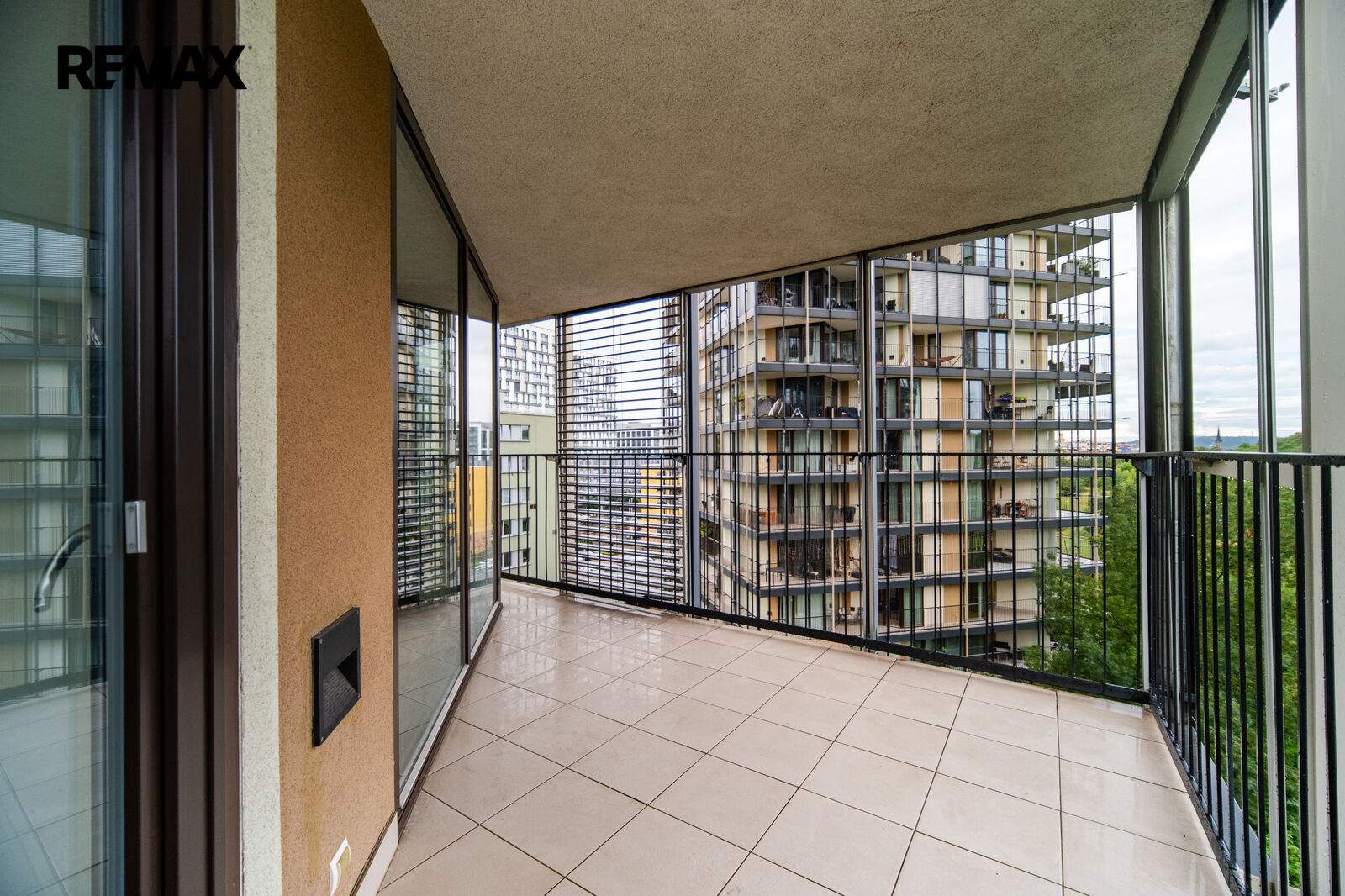 Pronájem bytu 1+kk, 44 m2, Praha