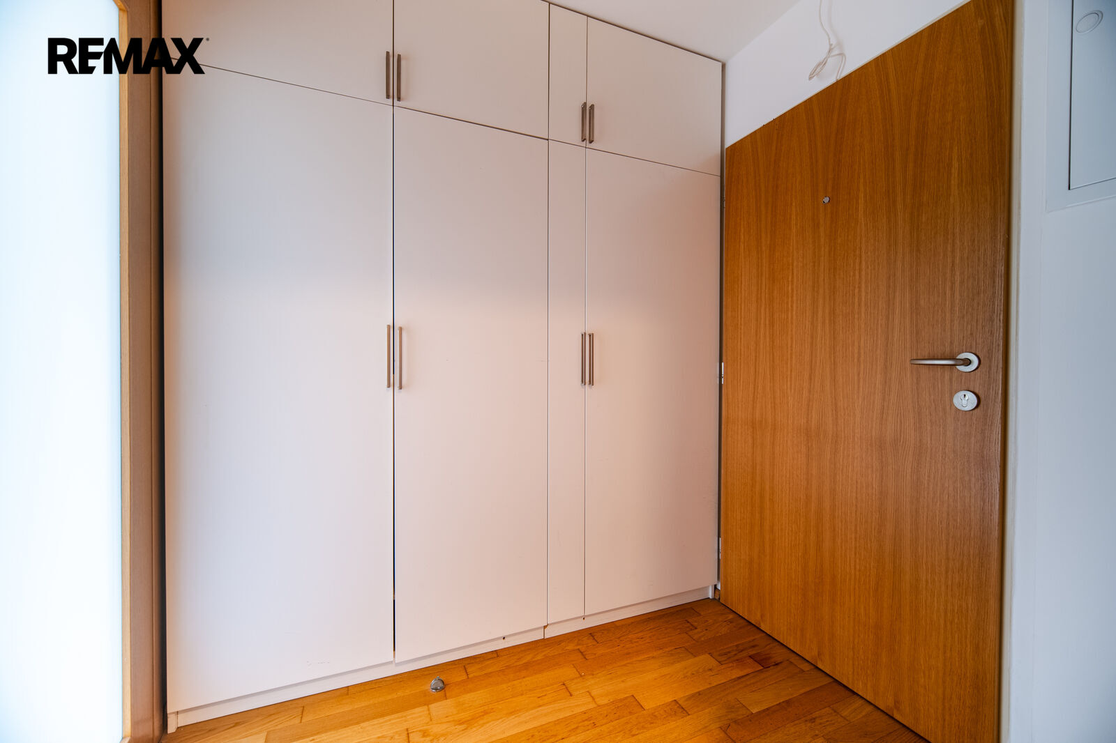 Pronájem bytu 1+kk, 44 m2, Praha