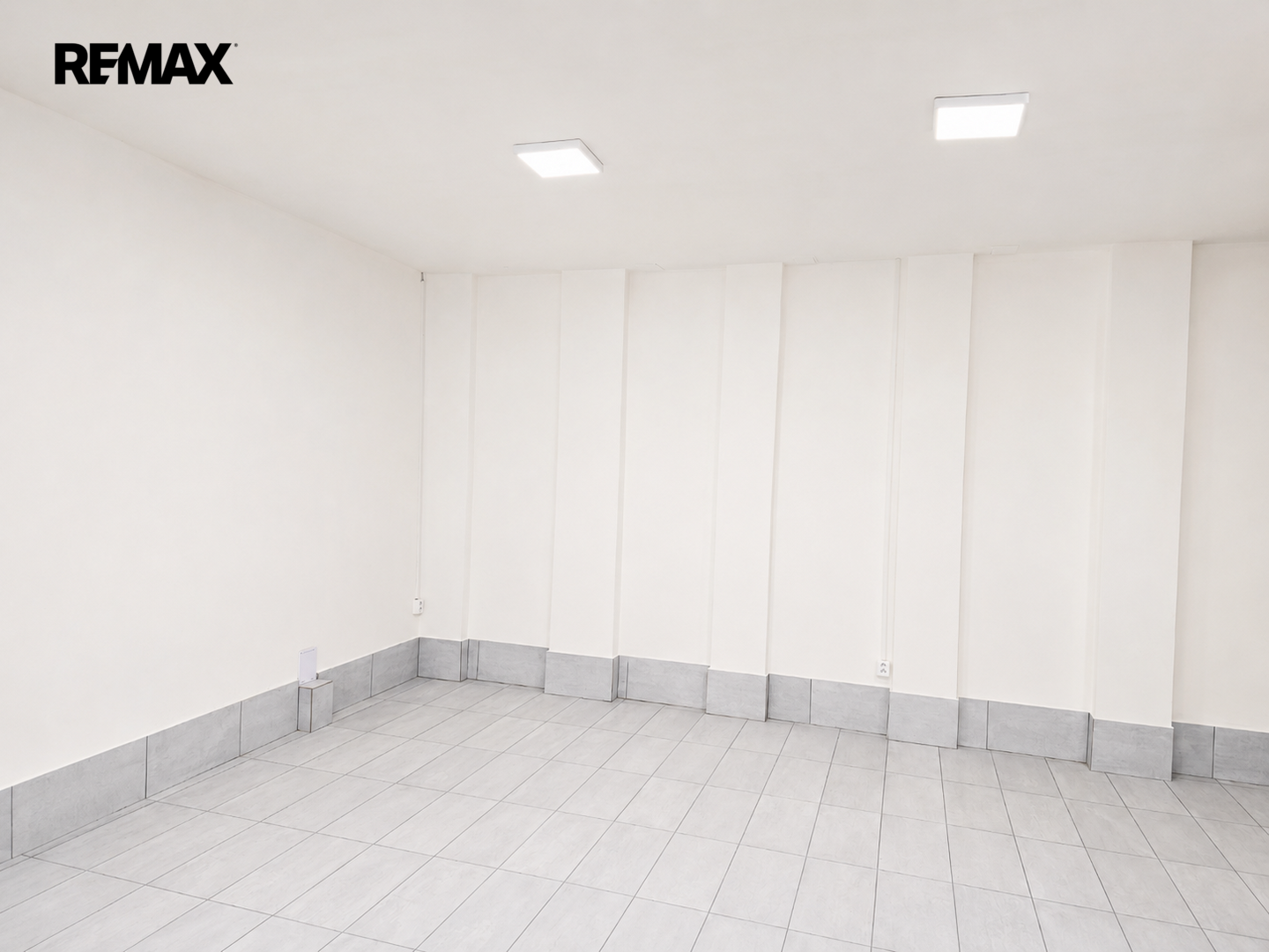 Prodej obchodního prostoru, 50 m2, Praha