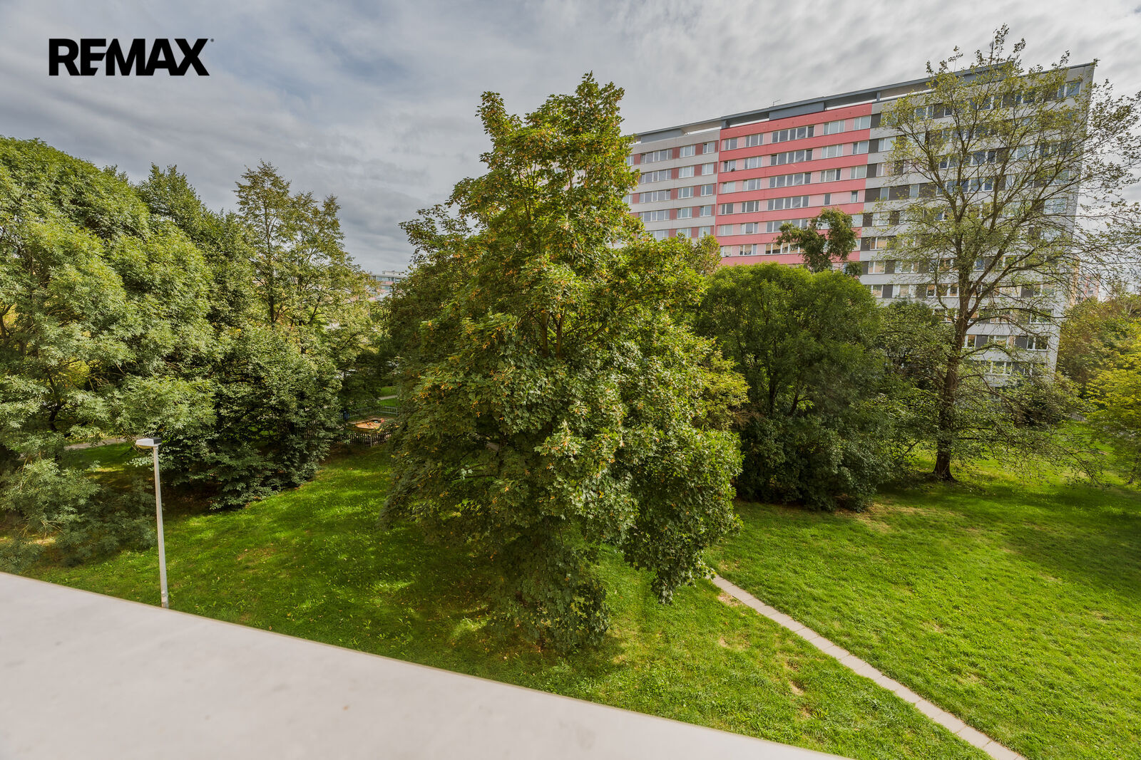 Prodej bytu 1+1, 36 m2, Praha
