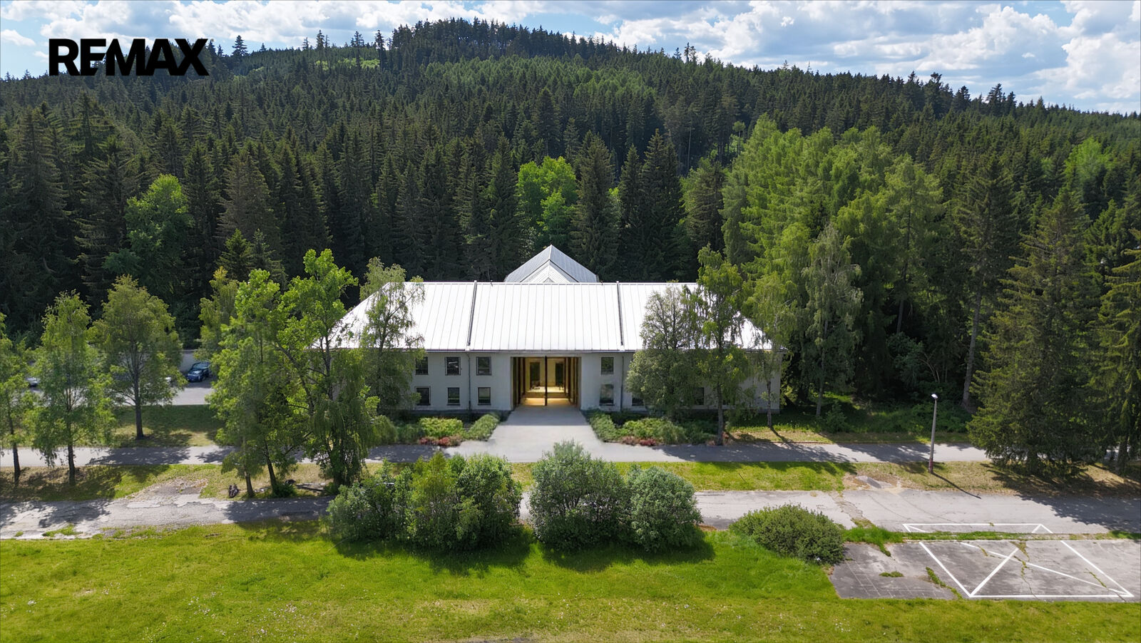 Prodej komerčního prostoru, 4000 m2, Vimperk