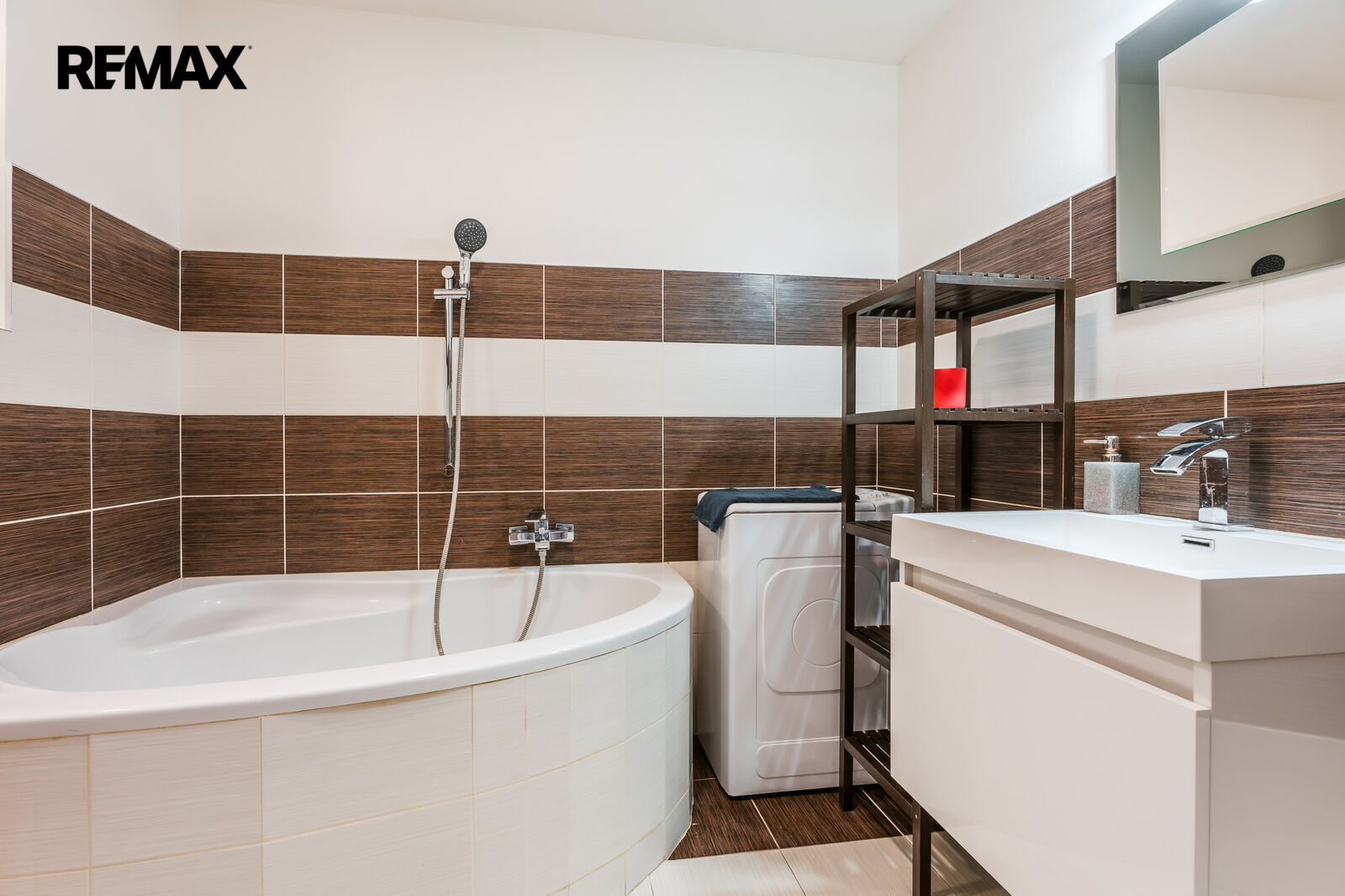 Pronájem bytu 3+kk, 63 m2, Praha
