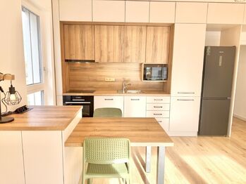 Pronájem bytu 2+kk v osobním vlastnictví, 50 m2, České Budějovice