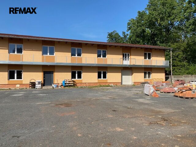 Pronájem komerčního objektu, 470 m2, null