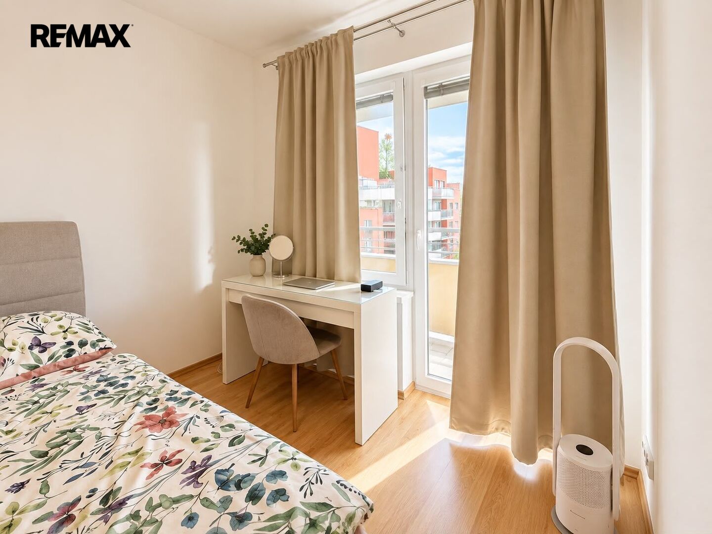 Pronájem bytu 2+kk, 63 m2, Praha
