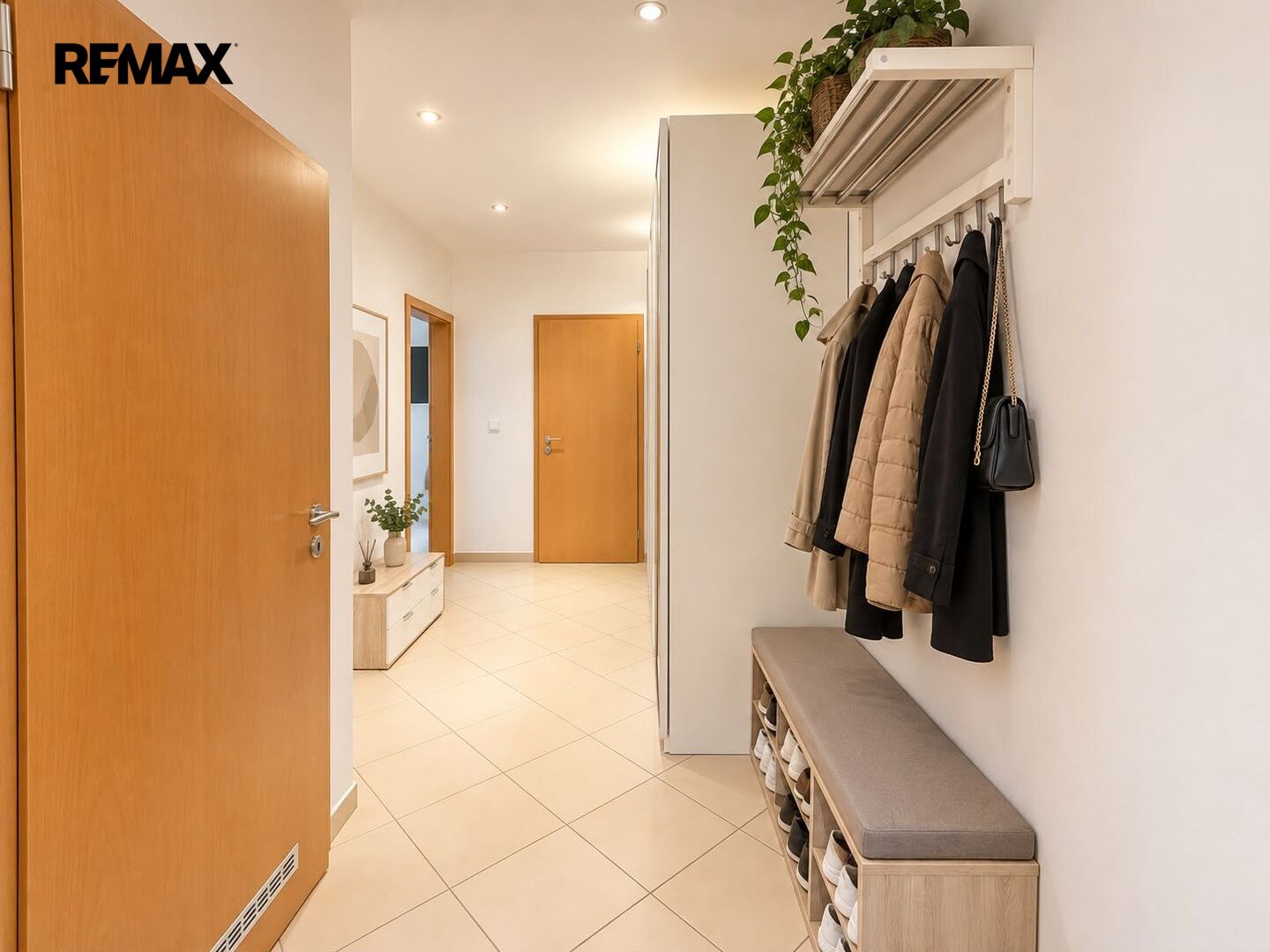 Pronájem bytu 2+kk, 63 m2, Praha