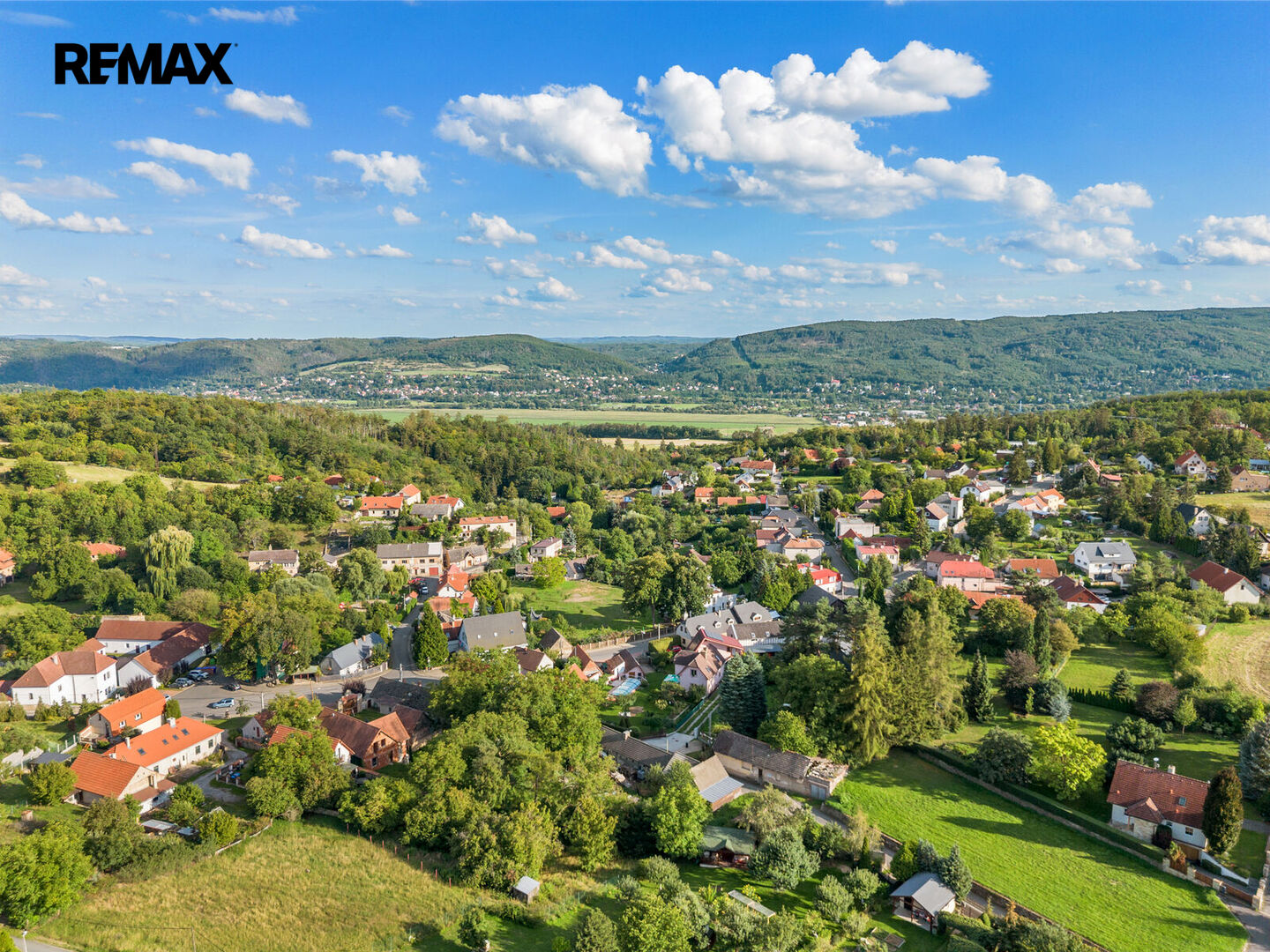 Prodej pozemku pro bydlení, 650 m2, Vonoklasy