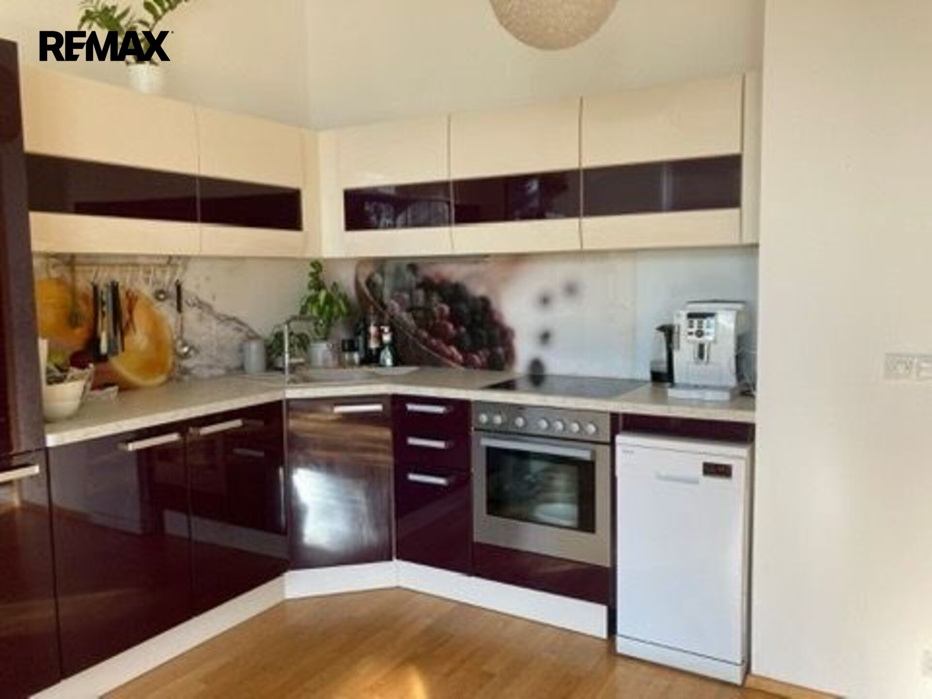 Pronájem bytu 2+kk v osobním vlastnictví, 60 m2, Černošice