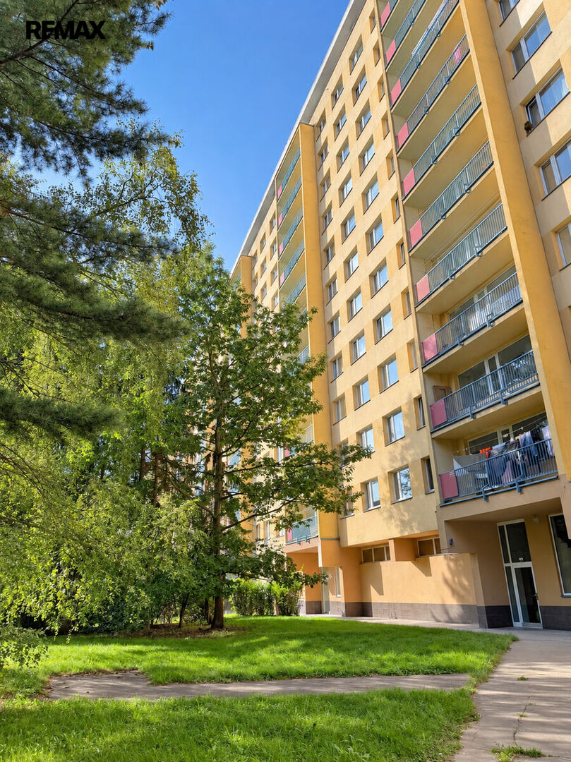 Pronájem bytu 2+kk, 62,5 m2, Praha