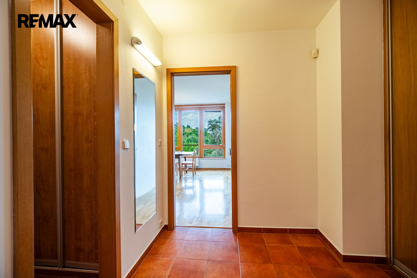 Pronájem bytu 2+kk, 53 m2, Praha