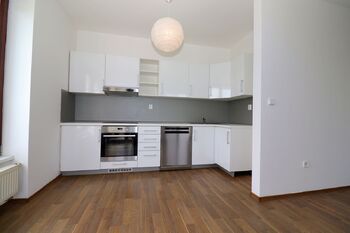 Pronájem bytu 2+kk v osobním vlastnictví, 55 m2, Chrudim